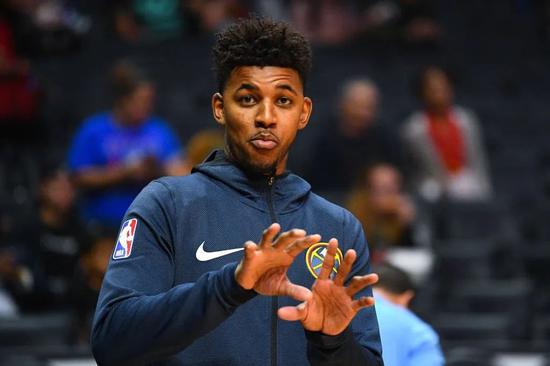 而是点题 而是点题